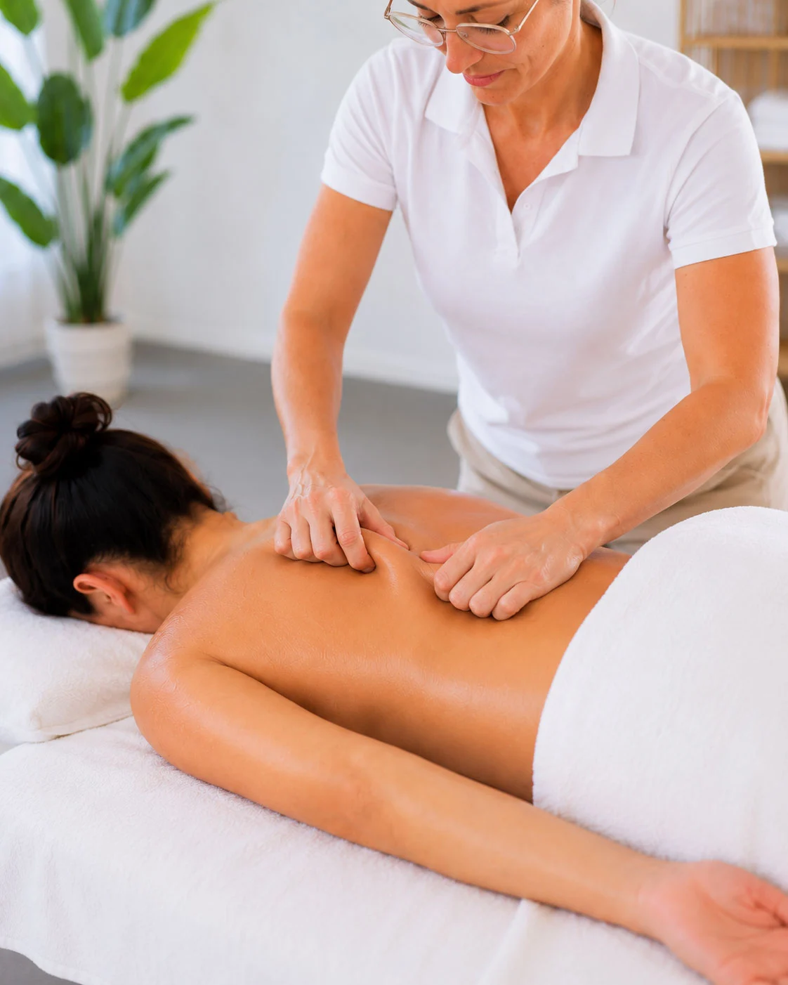 Bindegewebsmassage im Massage Zentrum Dietikon
